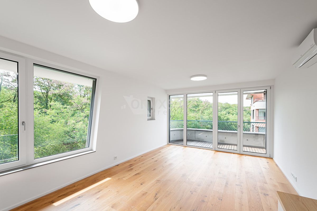 Pronájem bytu 3+kk 81 m²
